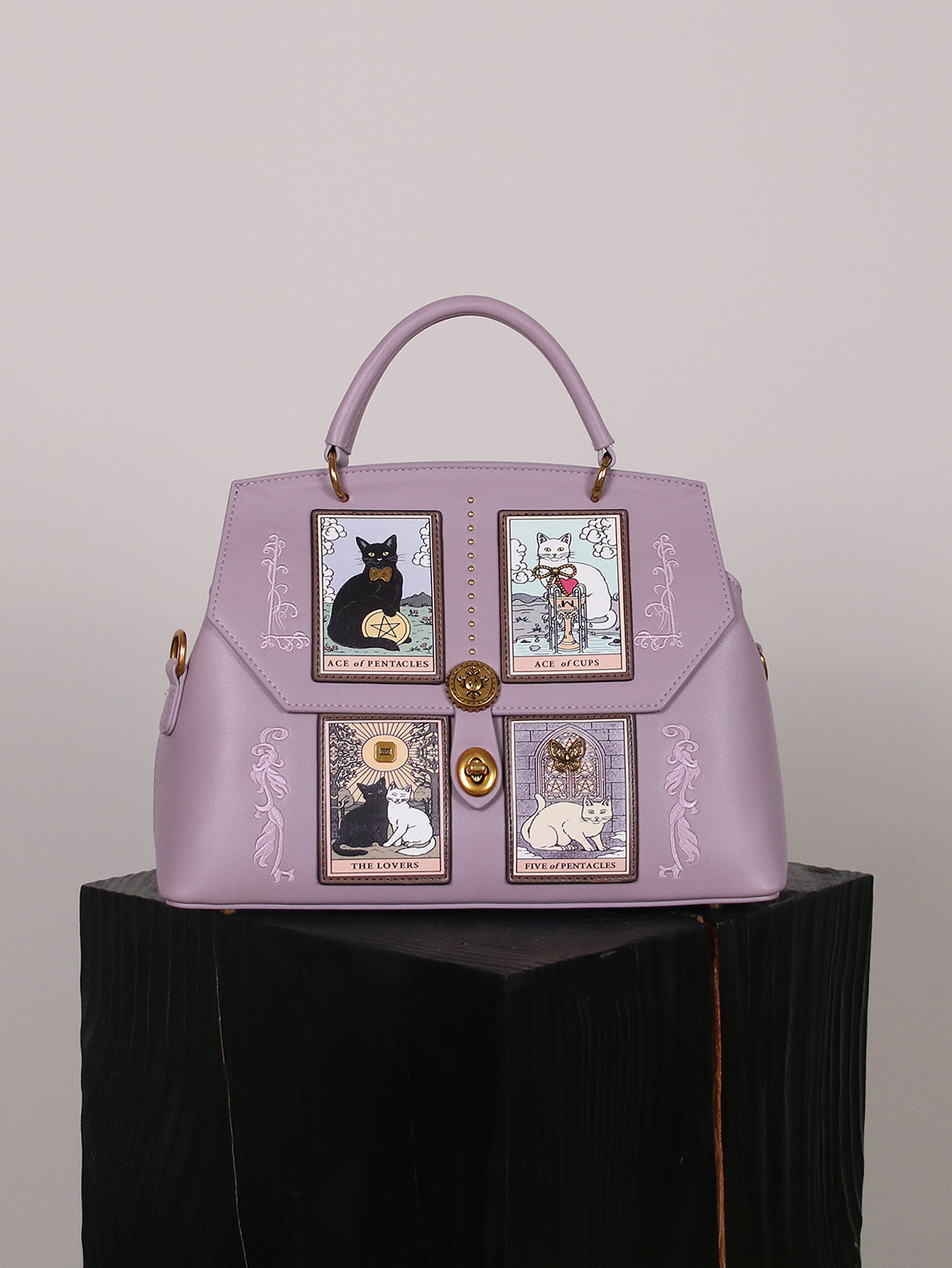 Luxury Bags Of 2026 - Vintage and Luxury Handheld Tote Bag