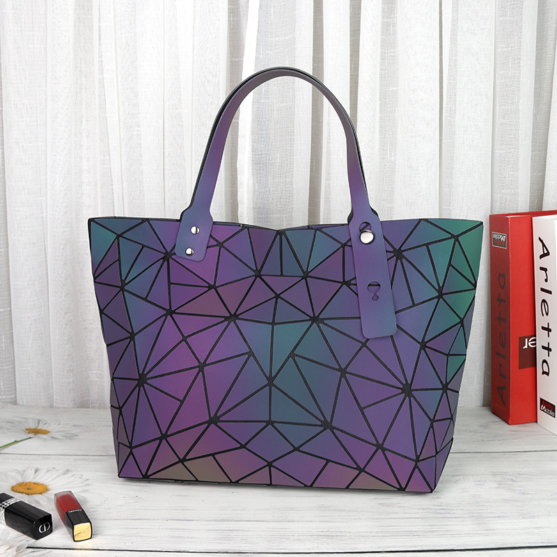 Summer 2026 Women's Geometric  - Luxury Bags Of 2026 review and price